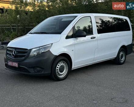 Белый Мерседес Вито, объемом двигателя 2.2 л и пробегом 270 тыс. км за 18200 $, фото 16 на Automoto.ua