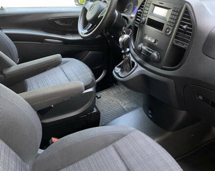 Белый Мерседес Вито, объемом двигателя 2.2 л и пробегом 275 тыс. км за 19900 $, фото 24 на Automoto.ua