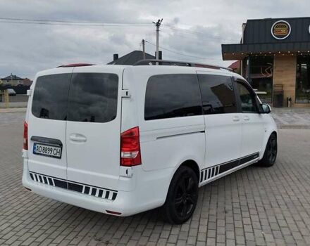 Белый Мерседес Вито, объемом двигателя 2.2 л и пробегом 285 тыс. км за 22000 $, фото 3 на Automoto.ua