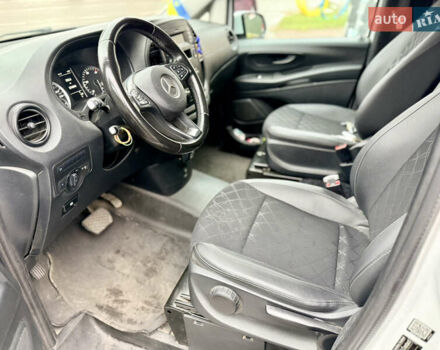 Білий Мерседес Віто, об'ємом двигуна 2.14 л та пробігом 274 тис. км за 19700 $, фото 19 на Automoto.ua