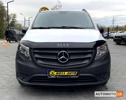 Белый Мерседес Вито, объемом двигателя 2.2 л и пробегом 160 тыс. км за 20500 $, фото 1 на Automoto.ua