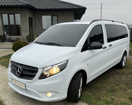 Белый Мерседес Вито, объемом двигателя 2.14 л и пробегом 259 тыс. км за 20500 $, фото 2 на Automoto.ua