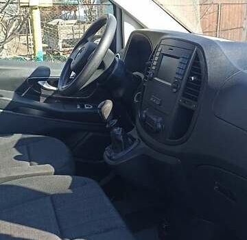 Белый Мерседес Вито, объемом двигателя 2.14 л и пробегом 190 тыс. км за 14500 $, фото 20 на Automoto.ua