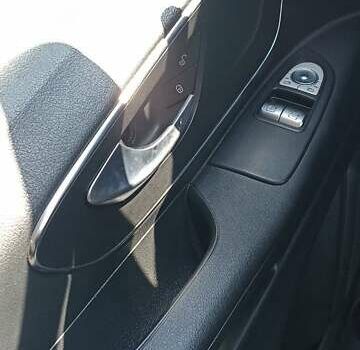 Белый Мерседес Вито, объемом двигателя 2.14 л и пробегом 190 тыс. км за 14500 $, фото 19 на Automoto.ua