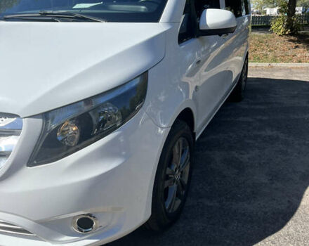 Белый Мерседес Вито, объемом двигателя 2.14 л и пробегом 250 тыс. км за 24900 $, фото 4 на Automoto.ua