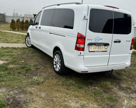 Белый Мерседес Вито, объемом двигателя 2.14 л и пробегом 259 тыс. км за 20500 $, фото 5 на Automoto.ua