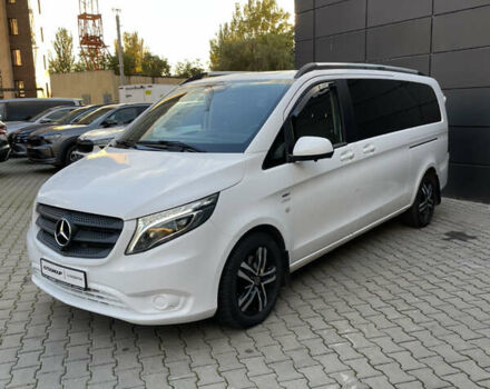 Белый Мерседес Вито, объемом двигателя 2.14 л и пробегом 161 тыс. км за 28500 $, фото 3 на Automoto.ua