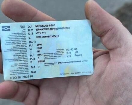 Белый Мерседес Вито, объемом двигателя 2.14 л и пробегом 190 тыс. км за 14500 $, фото 8 на Automoto.ua