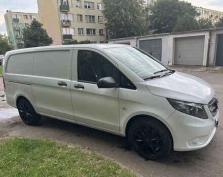 Белый Мерседес Вито, объемом двигателя 2.2 л и пробегом 142 тыс. км за 10500 $, фото 3 на Automoto.ua