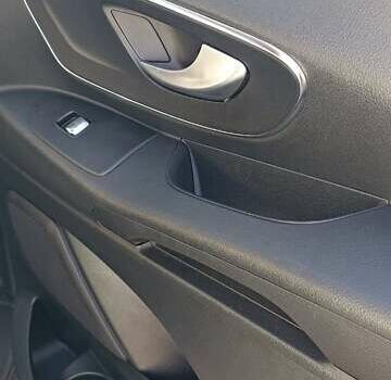 Белый Мерседес Вито, объемом двигателя 2.14 л и пробегом 190 тыс. км за 14500 $, фото 27 на Automoto.ua