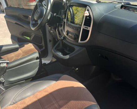 Белый Мерседес Вито, объемом двигателя 2.14 л и пробегом 250 тыс. км за 24900 $, фото 13 на Automoto.ua