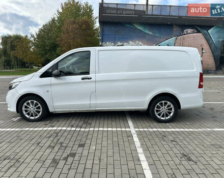 Білий Мерседес Віто, об'ємом двигуна 2.14 л та пробігом 280 тис. км за 19000 $, фото 34 на Automoto.ua