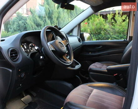 Белый Мерседес Вито, объемом двигателя 2.14 л и пробегом 159 тыс. км за 26900 $, фото 22 на Automoto.ua