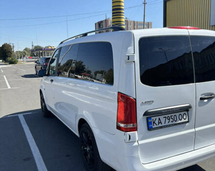 Белый Мерседес Вито, объемом двигателя 2.14 л и пробегом 290 тыс. км за 30000 $, фото 15 на Automoto.ua