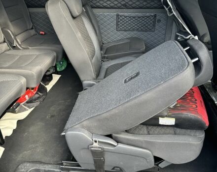 Белый Мерседес Вито, объемом двигателя 2.1 л и пробегом 295 тыс. км за 25000 $, фото 14 на Automoto.ua