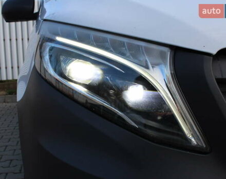 Білий Мерседес Віто, об'ємом двигуна 2.2 л та пробігом 161 тис. км за 25900 $, фото 16 на Automoto.ua