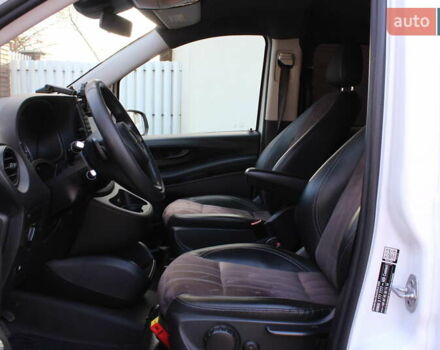 Білий Мерседес Віто, об'ємом двигуна 2.2 л та пробігом 161 тис. км за 25900 $, фото 28 на Automoto.ua