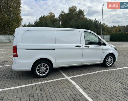 Білий Мерседес Віто, об'ємом двигуна 2.14 л та пробігом 280 тис. км за 19000 $, фото 40 на Automoto.ua
