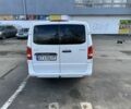 Белый Мерседес Вито, объемом двигателя 2.1 л и пробегом 295 тыс. км за 25000 $, фото 5 на Automoto.ua