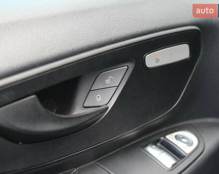 Білий Мерседес Віто, об'ємом двигуна 2.2 л та пробігом 161 тис. км за 25900 $, фото 25 на Automoto.ua