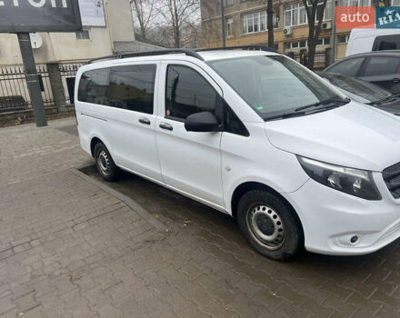 Білий Мерседес Віто, об'ємом двигуна 2.2 л та пробігом 305 тис. км за 20000 $, фото 2 на Automoto.ua