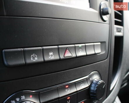 Білий Мерседес Віто, об'ємом двигуна 2.2 л та пробігом 161 тис. км за 25900 $, фото 40 на Automoto.ua