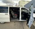 Белый Мерседес Вито, объемом двигателя 2.1 л и пробегом 295 тыс. км за 25000 $, фото 12 на Automoto.ua