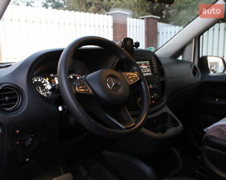 Белый Мерседес Вито, объемом двигателя 2.14 л и пробегом 159 тыс. км за 26900 $, фото 21 на Automoto.ua