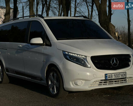 Белый Мерседес Вито, объемом двигателя 2.14 л и пробегом 225 тыс. км за 26000 $, фото 1 на Automoto.ua