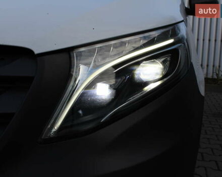 Білий Мерседес Віто, об'ємом двигуна 2.2 л та пробігом 161 тис. км за 25900 $, фото 17 на Automoto.ua