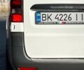 Белый Мерседес Вито, объемом двигателя 1.6 л и пробегом 287 тыс. км за 16800 $, фото 5 на Automoto.ua