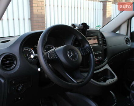 Білий Мерседес Віто, об'ємом двигуна 2.2 л та пробігом 161 тис. км за 25900 $, фото 27 на Automoto.ua