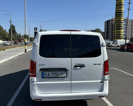 Белый Мерседес Вито, объемом двигателя 2.14 л и пробегом 290 тыс. км за 30000 $, фото 16 на Automoto.ua