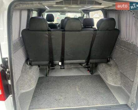 Білий Мерседес Віто, об'ємом двигуна 2.2 л та пробігом 305 тис. км за 20000 $, фото 6 на Automoto.ua