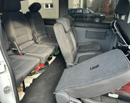 Белый Мерседес Вито, объемом двигателя 2.1 л и пробегом 295 тыс. км за 25000 $, фото 17 на Automoto.ua