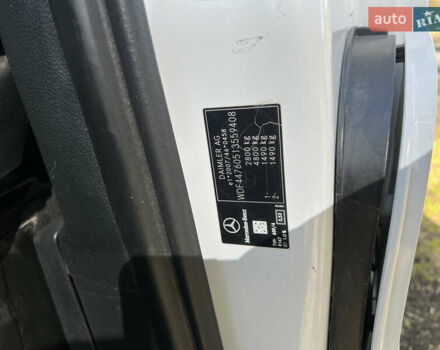 Белый Мерседес Вито, объемом двигателя 2.14 л и пробегом 225 тыс. км за 26000 $, фото 13 на Automoto.ua
