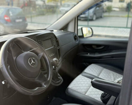 Білий Мерседес Віто, об'ємом двигуна 2.14 л та пробігом 295 тис. км за 17450 $, фото 9 на Automoto.ua