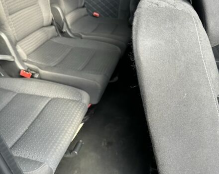 Белый Мерседес Вито, объемом двигателя 2.1 л и пробегом 295 тыс. км за 25000 $, фото 15 на Automoto.ua