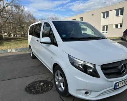 Белый Мерседес Вито, объемом двигателя 2.1 л и пробегом 295 тыс. км за 25000 $, фото 2 на Automoto.ua