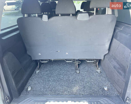 Белый Мерседес Вито, объемом двигателя 2.14 л и пробегом 221 тыс. км за 23000 $, фото 15 на Automoto.ua