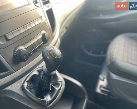 Белый Мерседес Вито, объемом двигателя 2.14 л и пробегом 182 тыс. км за 26500 $, фото 35 на Automoto.ua