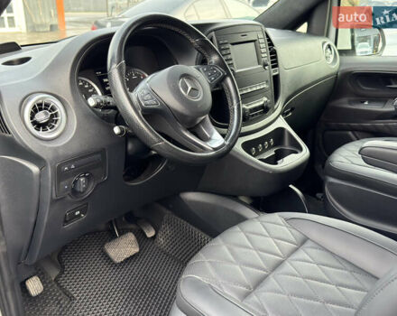 Белый Мерседес Вито, объемом двигателя 2.14 л и пробегом 241 тыс. км за 35500 $, фото 18 на Automoto.ua