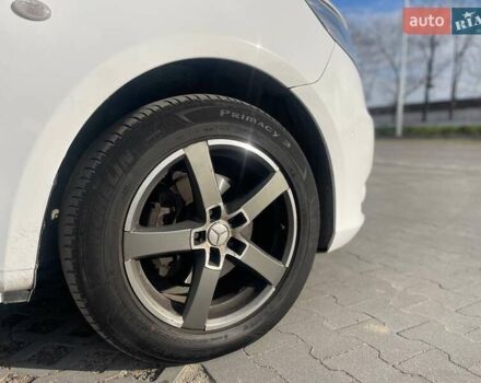 Белый Мерседес Вито, объемом двигателя 2.14 л и пробегом 182 тыс. км за 26500 $, фото 9 на Automoto.ua