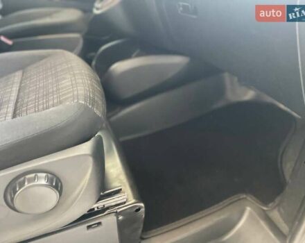 Белый Мерседес Вито, объемом двигателя 2.14 л и пробегом 182 тыс. км за 26500 $, фото 28 на Automoto.ua