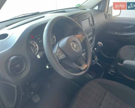 Белый Мерседес Вито, объемом двигателя 2.14 л и пробегом 182 тыс. км за 26500 $, фото 31 на Automoto.ua