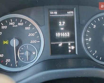 Белый Мерседес Вито, объемом двигателя 2.14 л и пробегом 191 тыс. км за 29800 $, фото 4 на Automoto.ua