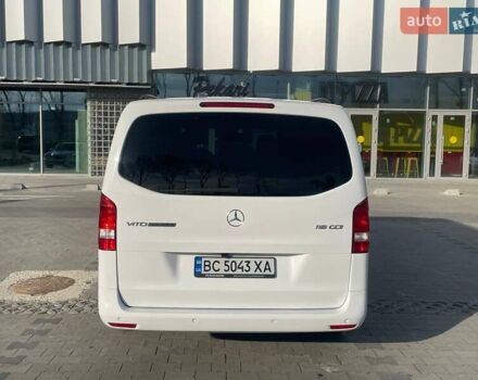 Белый Мерседес Вито, объемом двигателя 2.14 л и пробегом 182 тыс. км за 26500 $, фото 2 на Automoto.ua