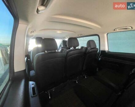 Белый Мерседес Вито, объемом двигателя 2.14 л и пробегом 182 тыс. км за 26500 $, фото 25 на Automoto.ua