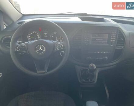 Белый Мерседес Вито, объемом двигателя 2.14 л и пробегом 182 тыс. км за 26500 $, фото 29 на Automoto.ua