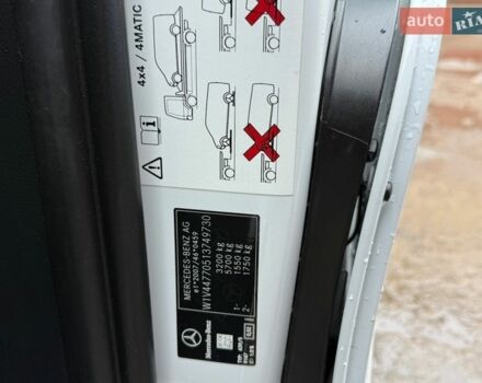 Белый Мерседес Вито, объемом двигателя 2.14 л и пробегом 286 тыс. км за 33500 $, фото 24 на Automoto.ua